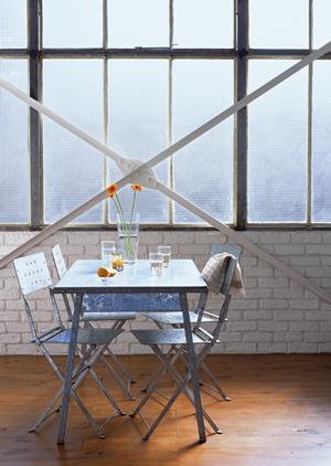 部屋の原状回復で悩んだ時は専門企業に相談